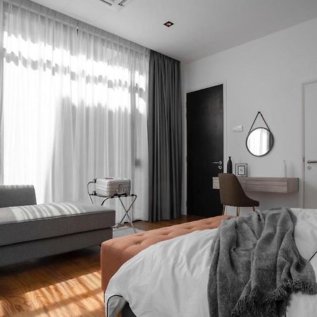 Lavanya H Villa 12A Luxury Bungalow With Private Swimming Pool H 豪华泳池别墅 パンタイ・サナング エクステリア 写真